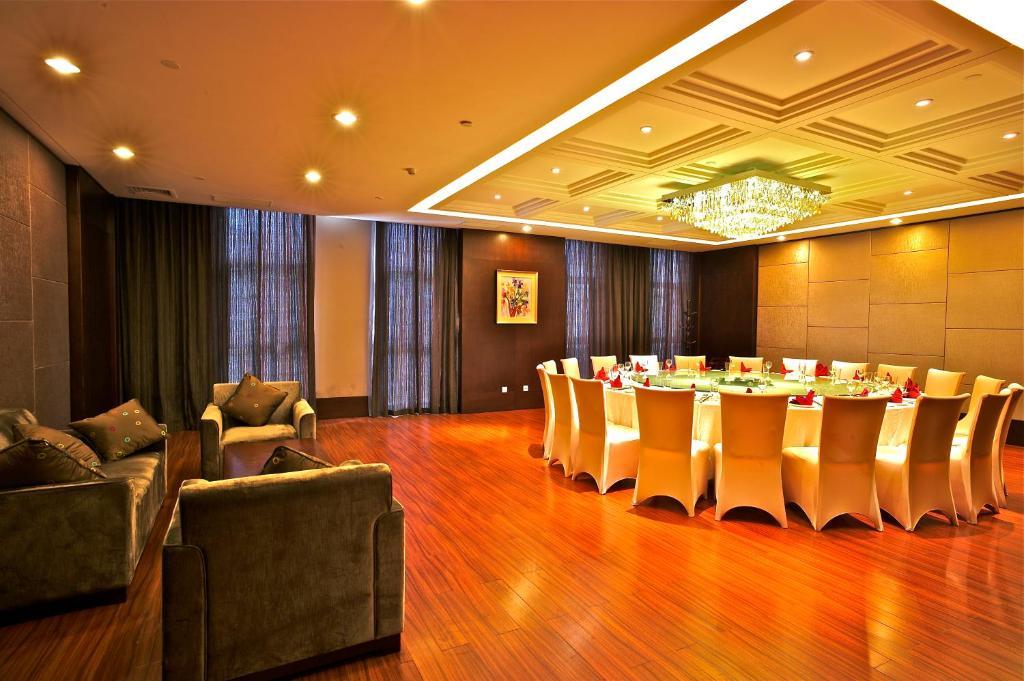 Ramada Suzhou Luzhi Hotel Екстериор снимка